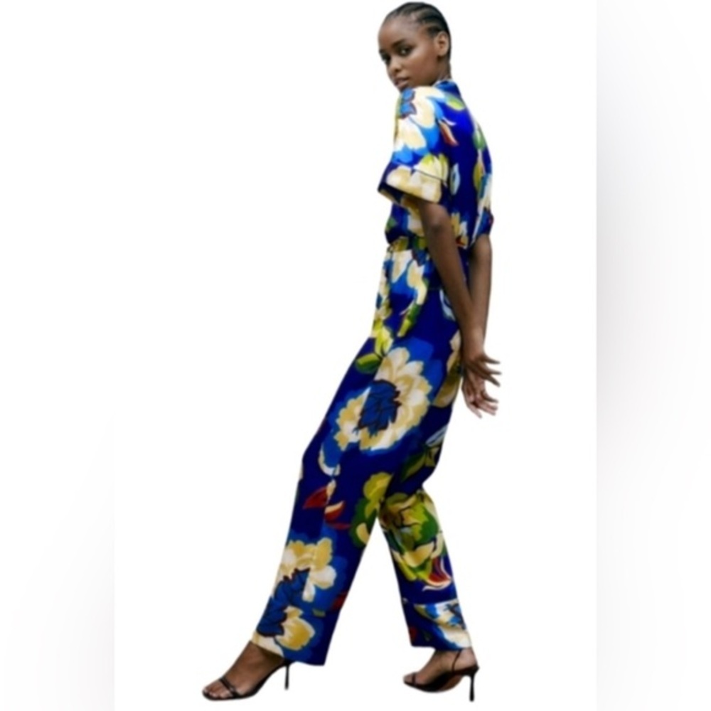 Zara blue green Floral Satin look Short Sleeve button front Jumpsuit Size medium